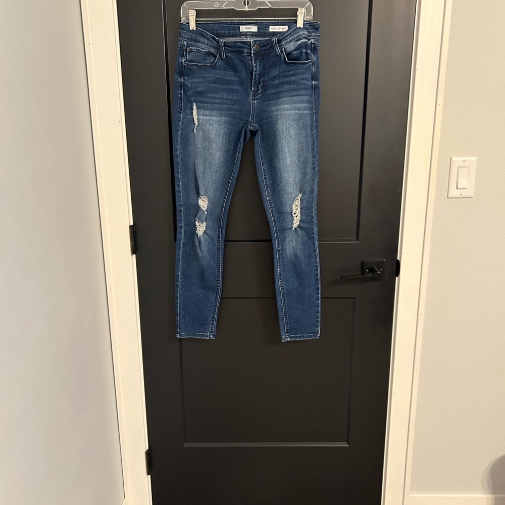 Kensie Dark Blue Distressed Skinny Jeans